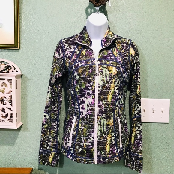 Lululemon Define Jacket Floral Sport White Multi Sz 6 - Picture 3 of 13